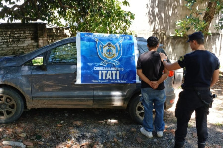 Como loco: circulaba a alta velocidad en pleno centro de Itatí